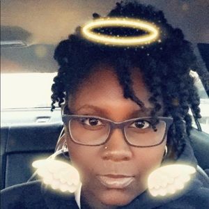 Meet your Posher, Candace